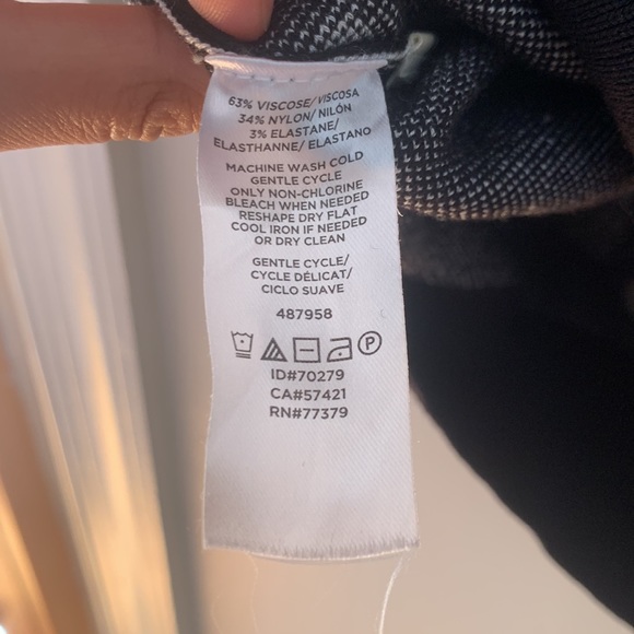 Ann Taylor Polka-Dot 3/4 Sleeve Sweater - Picture 4 of 4